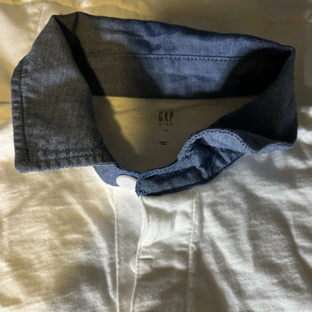 Gap Cotton Collar Polo Shirt with Chambray Collar